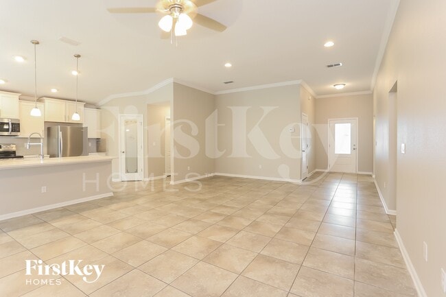 Building Photo - 12413 Jovana Rd