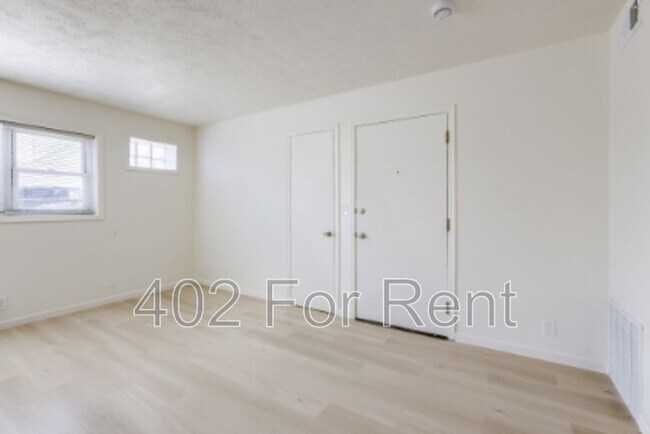 Building Photo - 1056 S 29th St