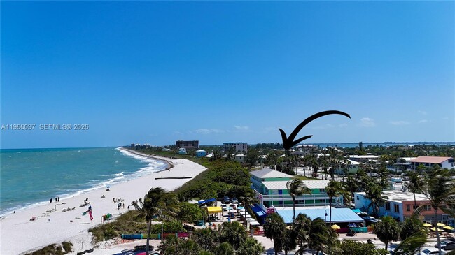 Foto del edificio - 742 Granada St