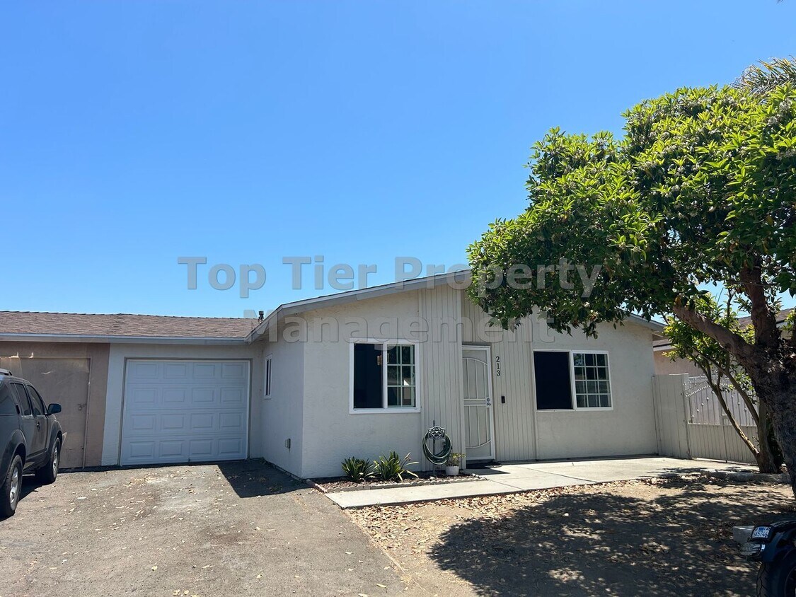 Foto principal - ***Charming 2 bed / 1 bath House in Oceans...