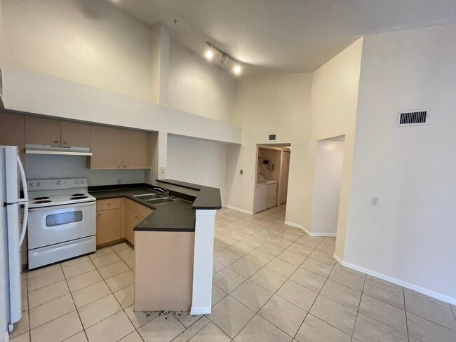 Foto del edificio - 4211 San Marino Blvd