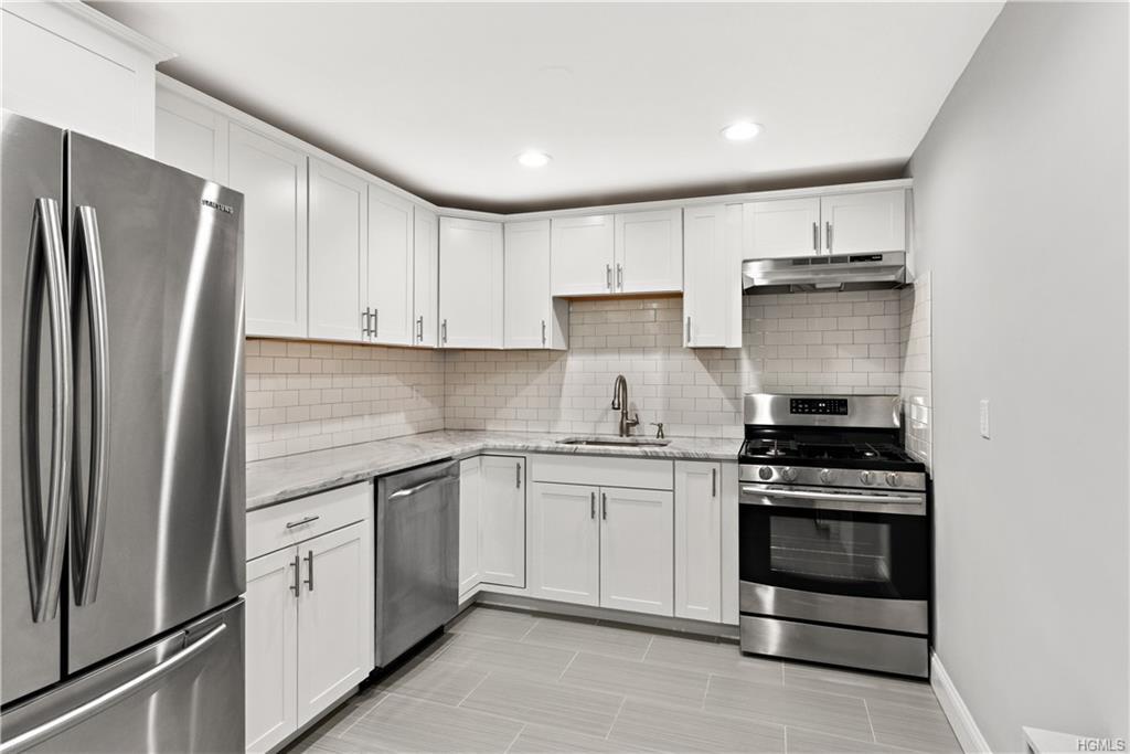Primary Photo - 25 Franklin Ave