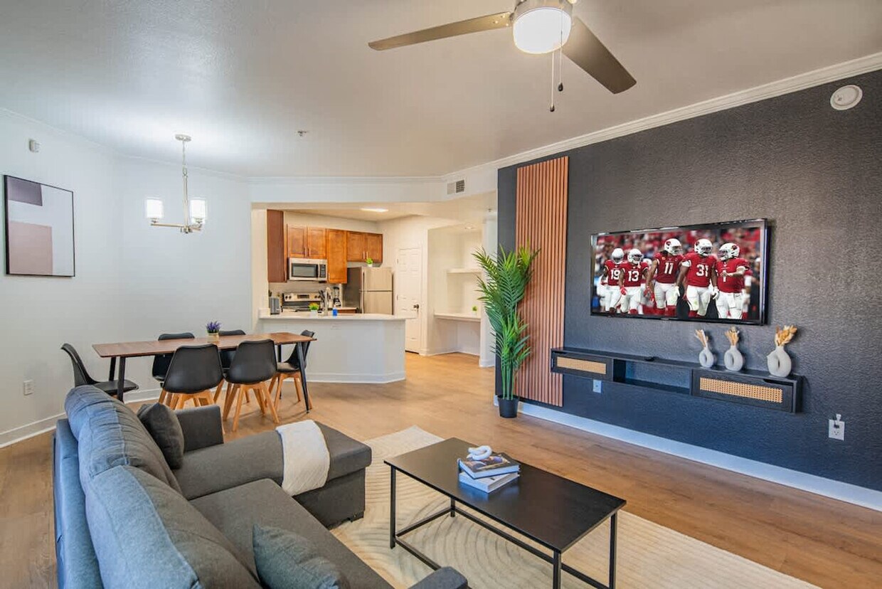 Foto principal - 7455 N 95th Ave