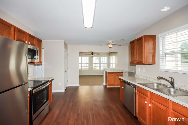 Building Photo - 2110 Taras Trace Dr