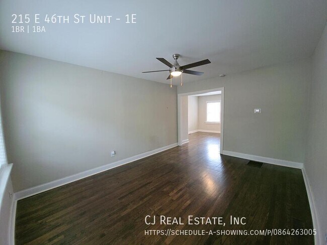 Foto del edificio - 215 E 46th St