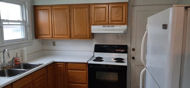Building Photo - 2723 Maple Ave