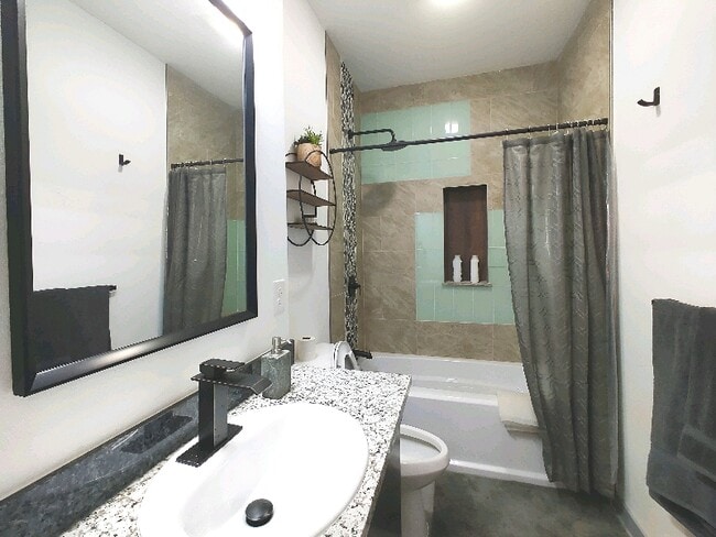 Foto del edificio - 283 Berrydale Ave