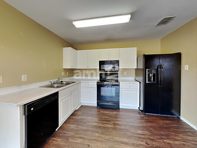 Foto del edificio - 2909 Kimbrough Ln