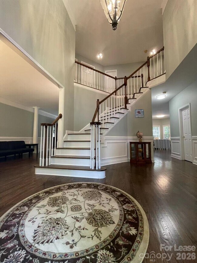 Foto del edificio - 6025 Oakridge Ct