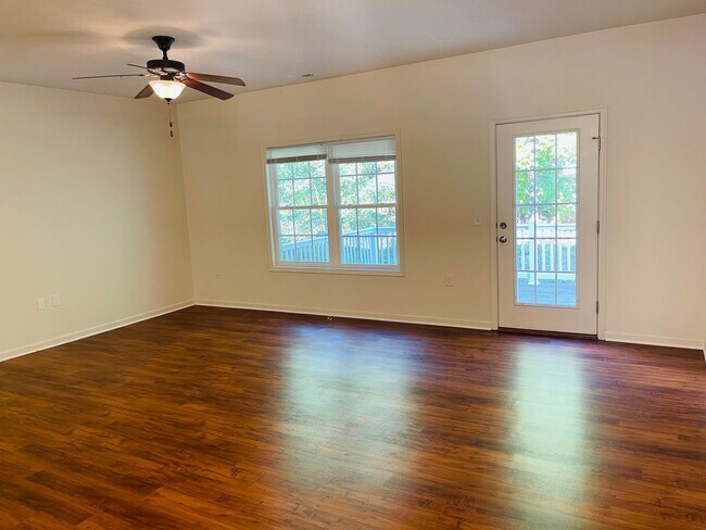 Foto del edificio - Two Master Suite Apartment Townhouse