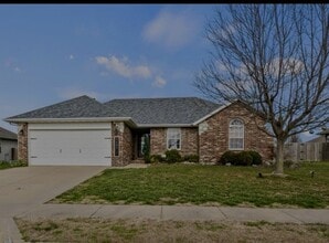 Building Photo - 2605 W Garton Rd