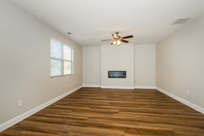 Building Photo - 516 Overo Dr