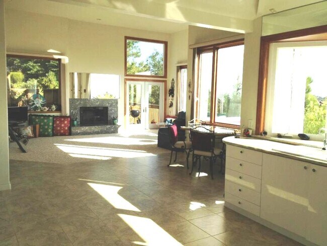 Foto del edificio - 175 Los Vientos Way