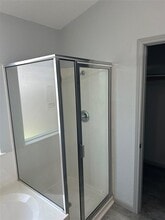 Building Photo - 2234 Bentwood Dr