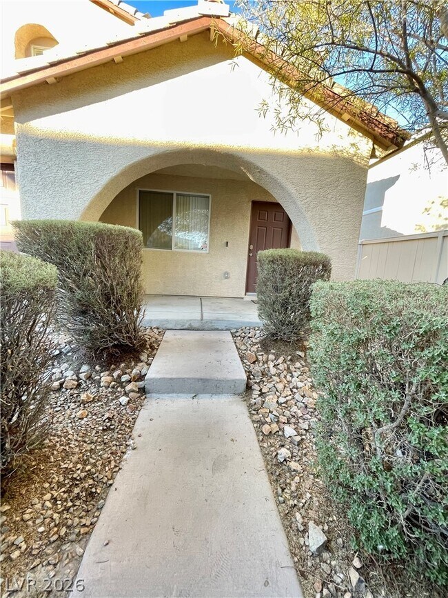 Foto del edificio - 11901 Fairfax Ridge St