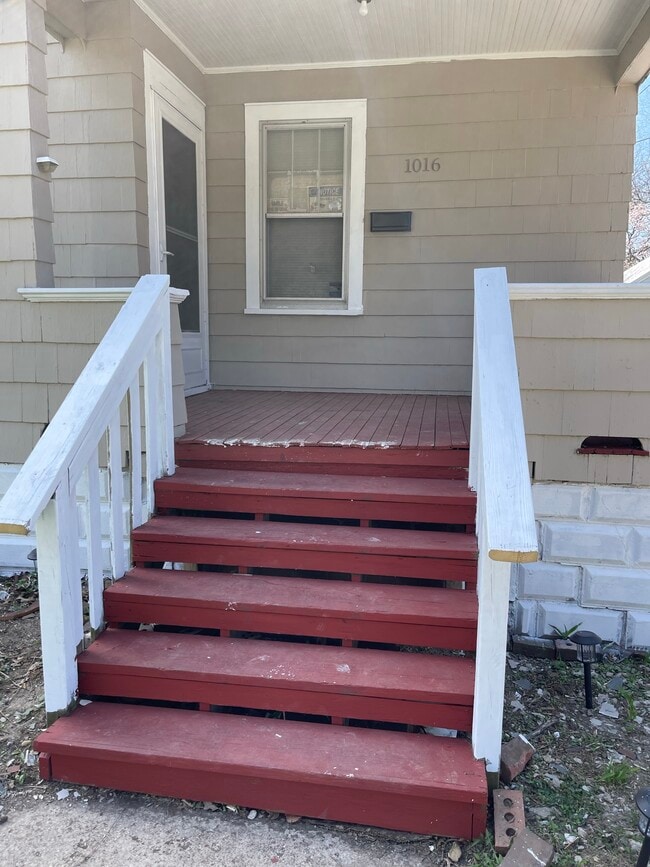 Foto del edificio - 1016 E Gift Ave