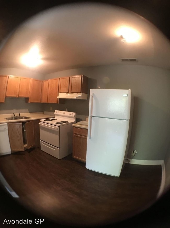 Building Photo - 1351 Avondale Dr