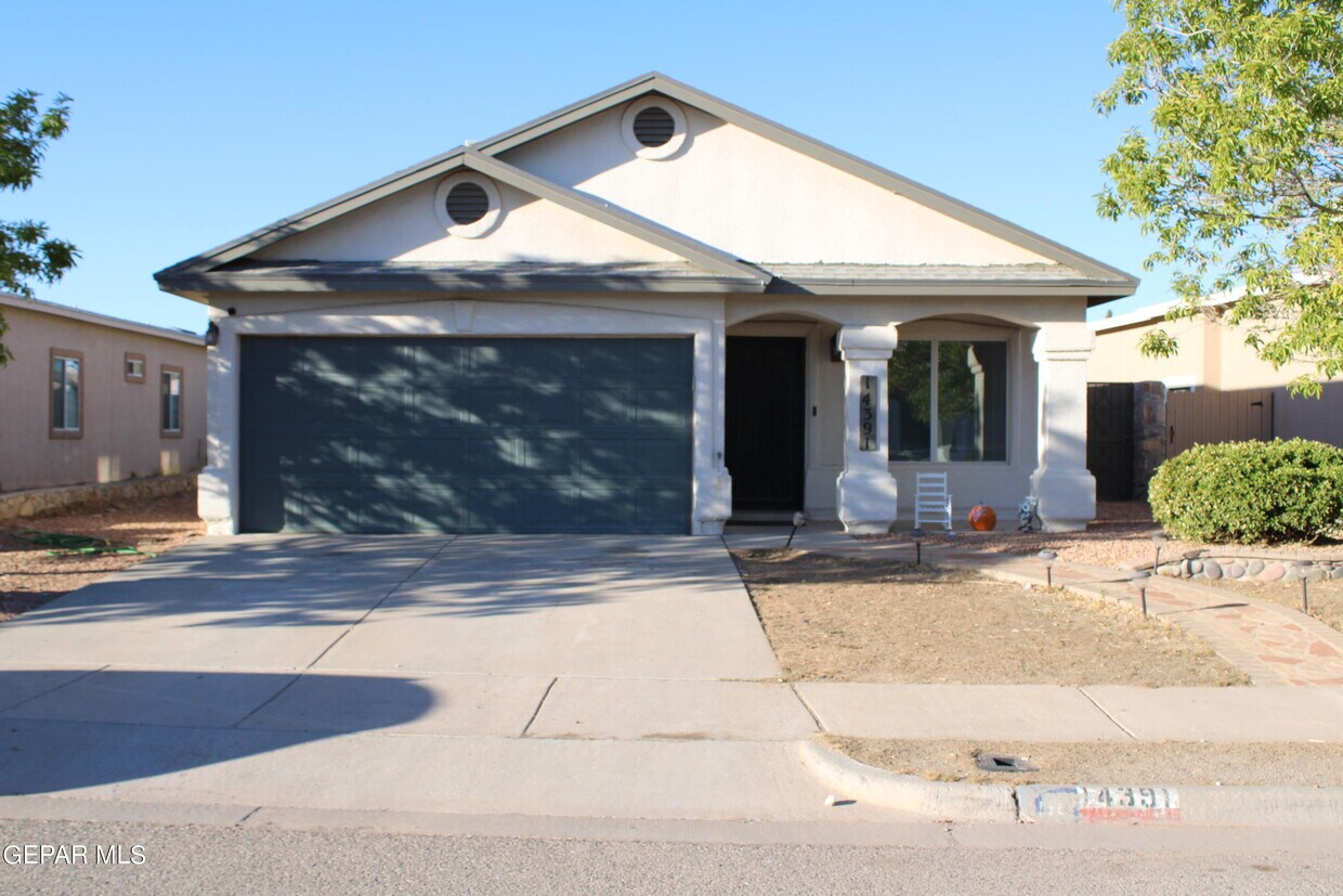 Foto principal - 14391 Desert Sage Dr