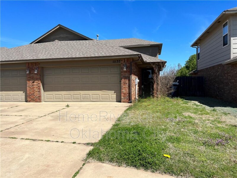 Foto principal - 11137 SW 5th St