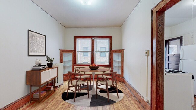 Foto del edificio - The Breton Apartments