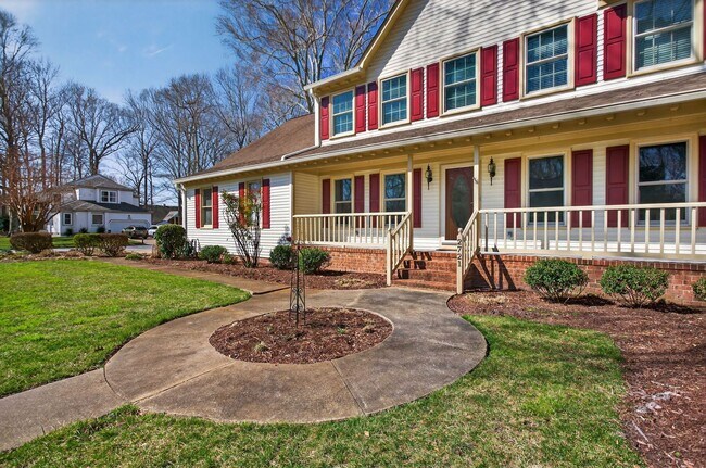 Foto del edificio - 5 Bed, 2.5 Bath Home in the Heart of Red Mill Farms