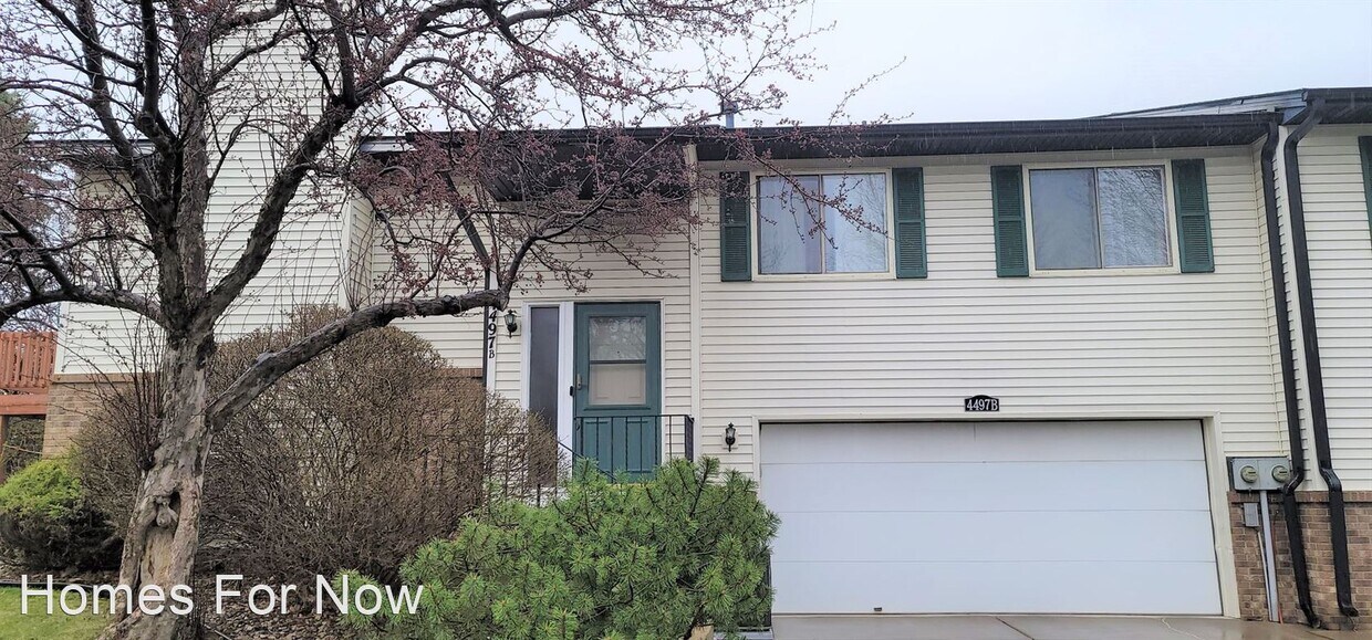 Foto principal - 2 br, 2 bath House - 4497 Clover Lane #B