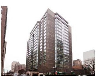 Building Photo - 21 W Goethe St