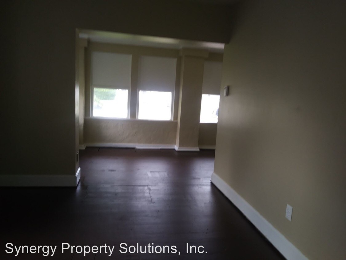 Foto principal - 504-504 1/2 Beethoven St