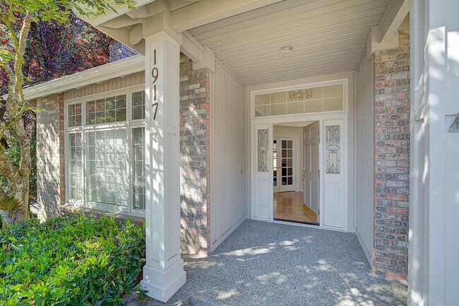 Foto del edificio - 4bd/2.5ba Sammamish House