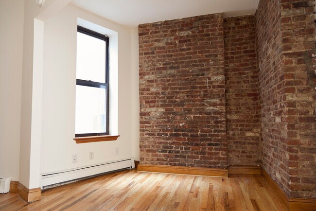 Foto del edificio - 814 Tenth Avenue