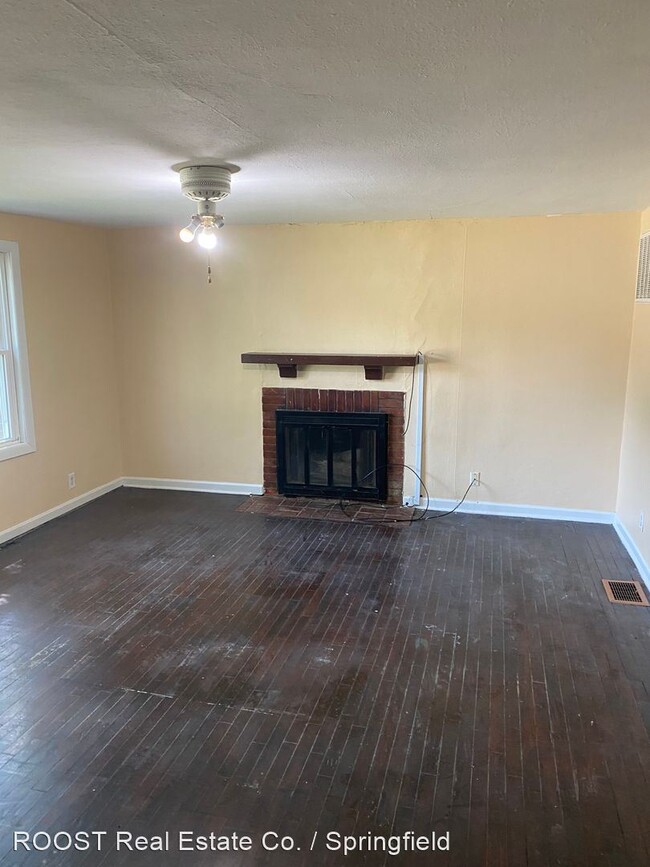 Building Photo - 4 br, 1 bath House - 1543 Grange Hall Road