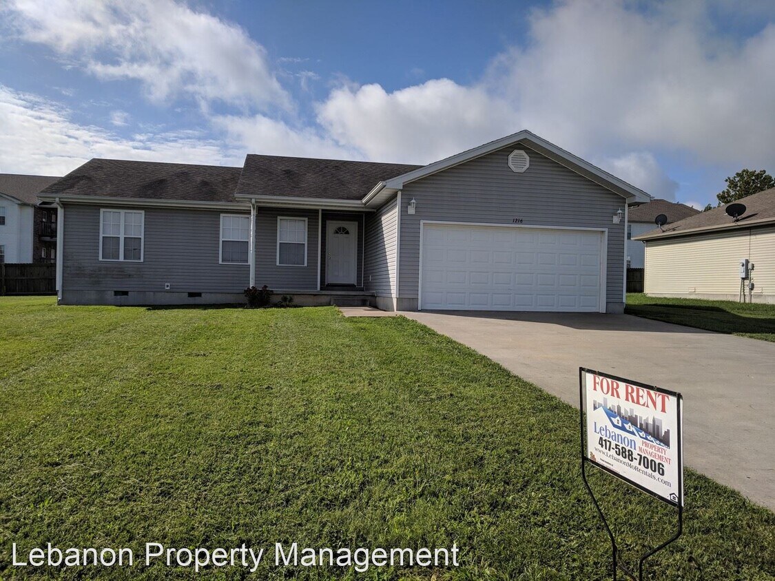 Foto principal - 3 br, 2 bath House - 1216 Apple