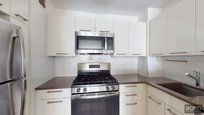 Foto del edificio - 220 E 63rd St