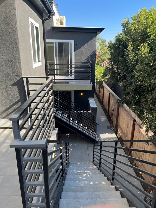 Building Photo - 4732 Bancroft St