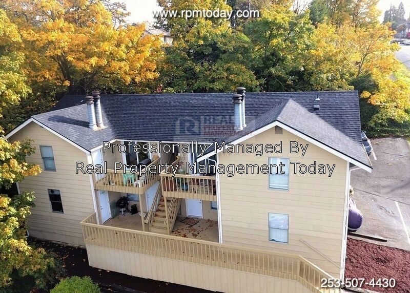 Primary Photo - 3205 E D St