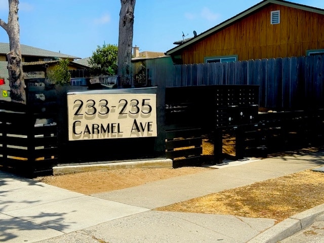 Foto del edificio - 233/235 Carmel Ave