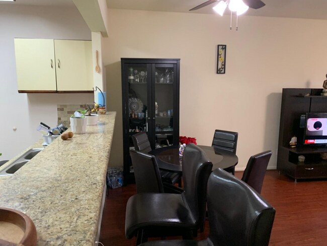 Foto del edificio - 2934 Holly Hall St