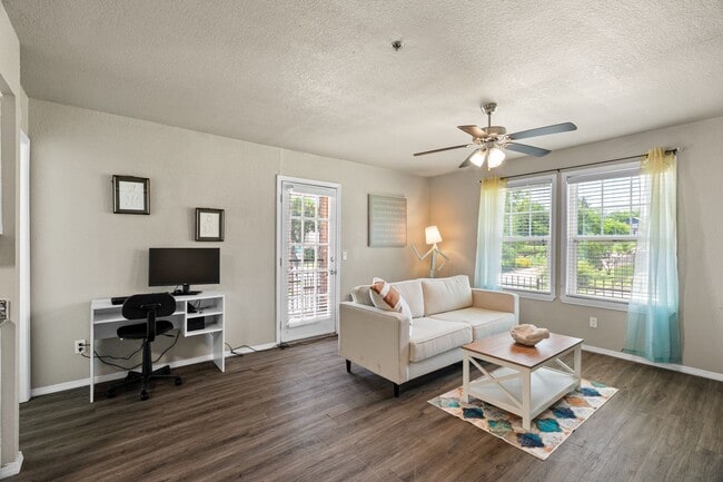 Interior Photo - The Breighton at Paseo