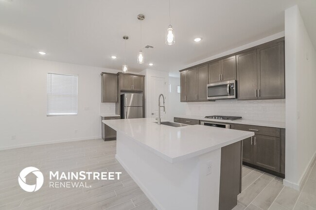 Building Photo - 22483 E Quintero Rd