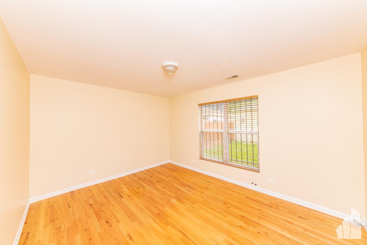 Foto principal - 2 bedroom in Chicago IL 60622