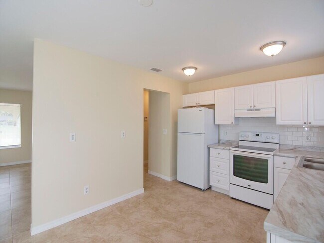 Foto del edificio - 365 SW Belmont Cir