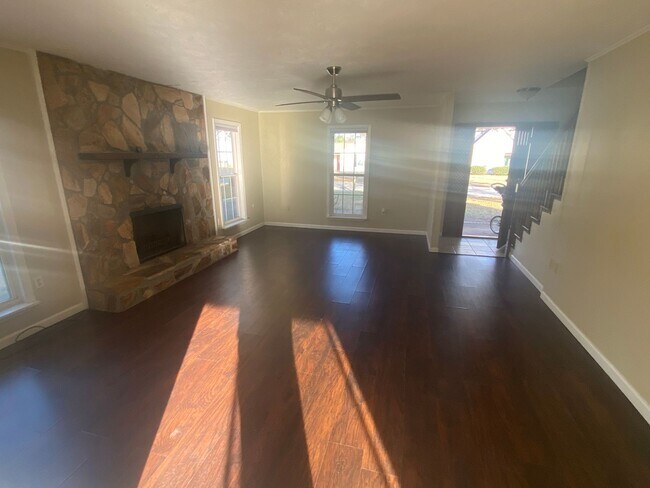 Foto del edificio - You've Found It!