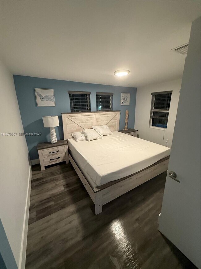 Foto del edificio - 2020 Washington St