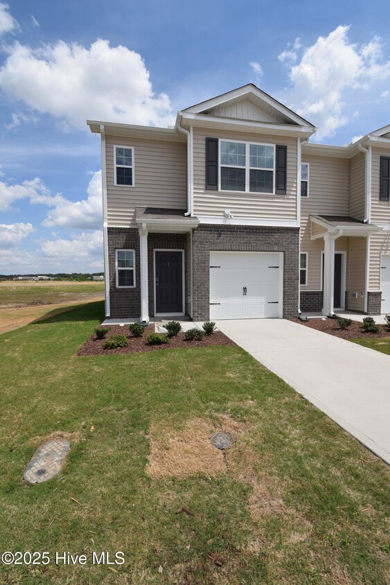 Foto principal - 3605 Sedge Dr