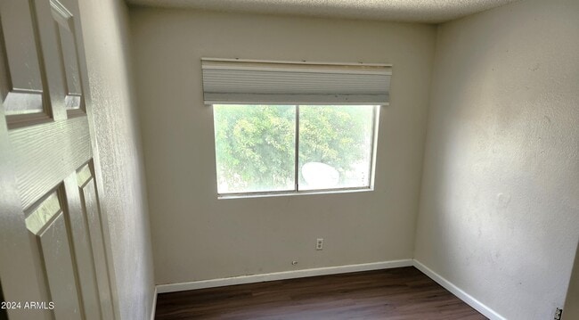 Building Photo - 5844 N 48th Ave