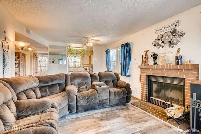 Building Photo - 2 br, 2 bath Condo - 340 S Estes St. A Unit A