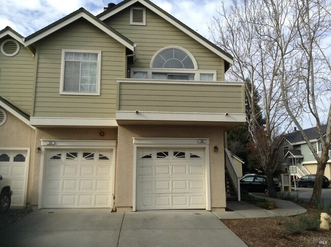 Building Photo - 25 Manchester Ln
