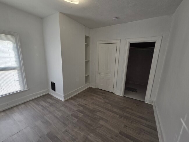 Foto del edificio - 232 Oakley Pl NE