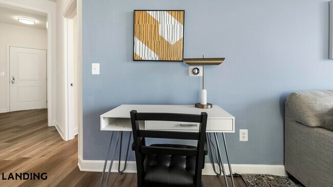 Foto del edificio - 909 Mansion Dr