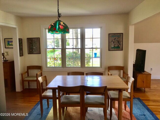 Foto del edificio - 145 Kemp Ave